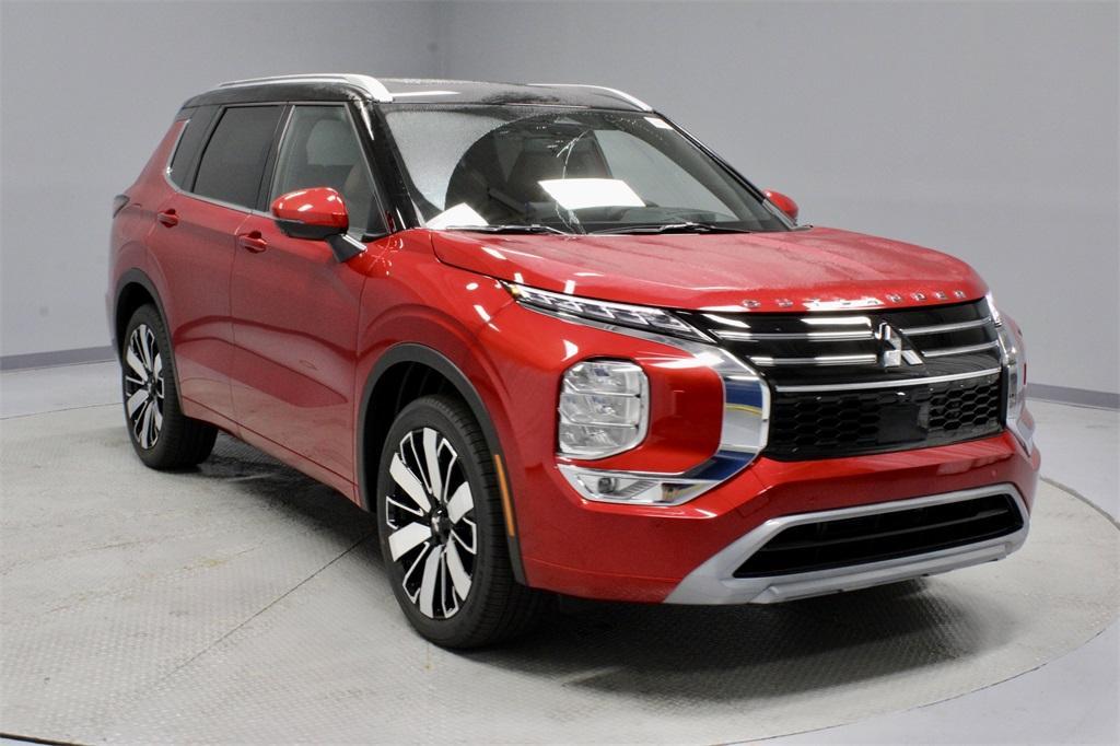 new 2025 Mitsubishi Outlander car