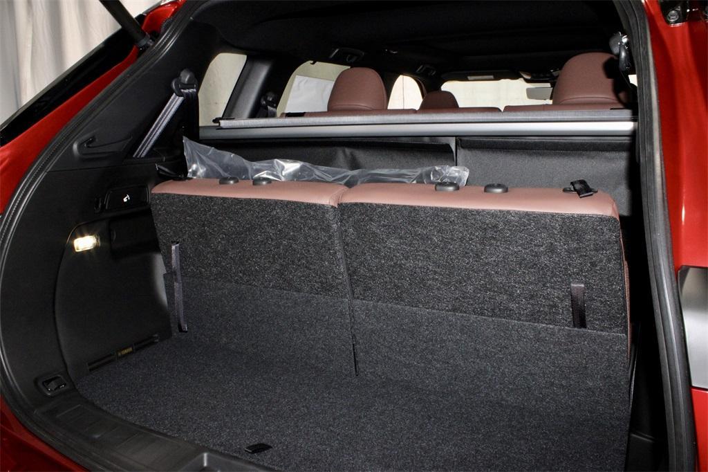 new 2025 Mitsubishi Outlander car