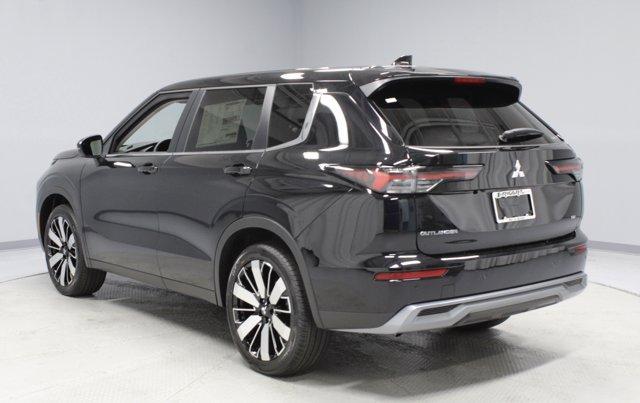 new 2025 Mitsubishi Outlander car
