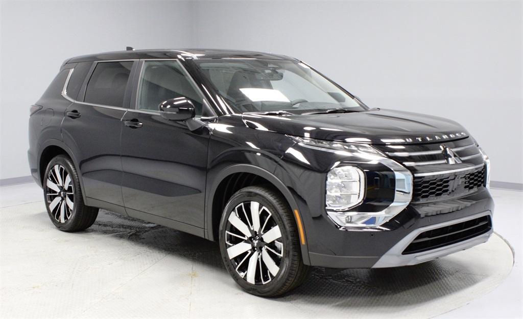 new 2025 Mitsubishi Outlander car