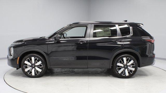 new 2025 Mitsubishi Outlander car
