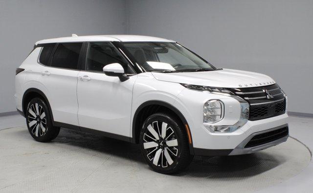 new 2025 Mitsubishi Outlander car
