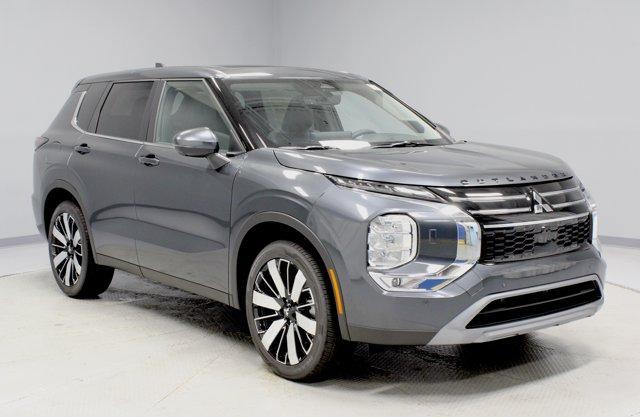 new 2025 Mitsubishi Outlander car