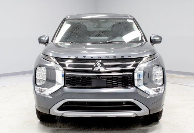 new 2025 Mitsubishi Outlander car