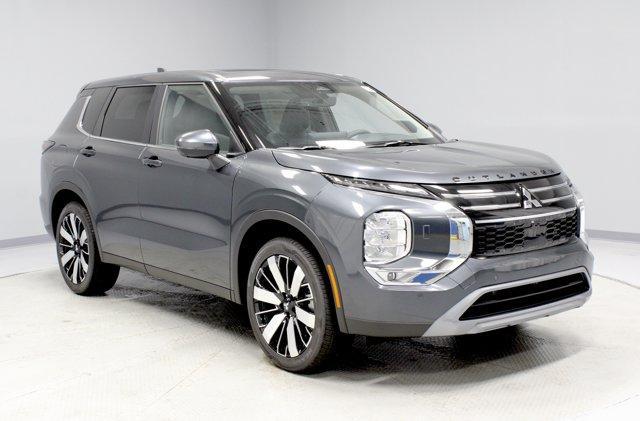 new 2025 Mitsubishi Outlander car