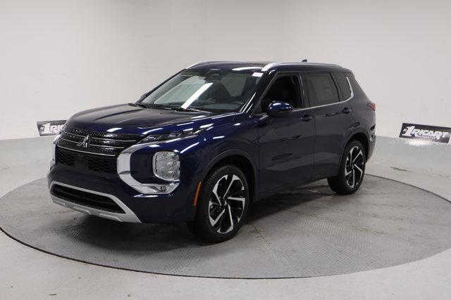 new 2024 Mitsubishi Outlander car, priced at $40,469