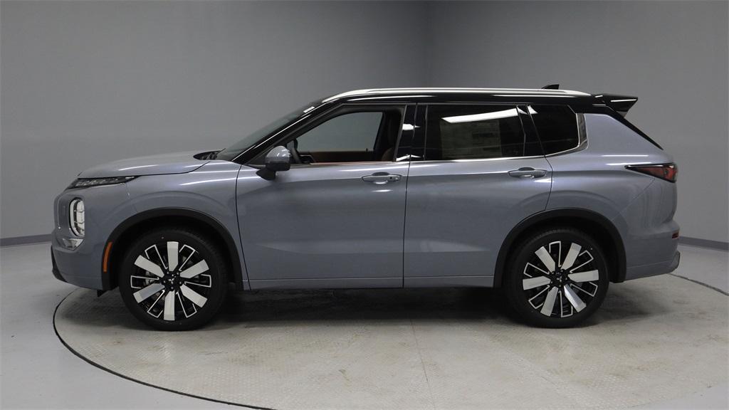 new 2025 Mitsubishi Outlander car