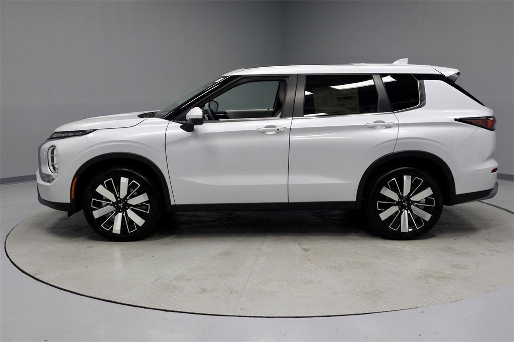 new 2025 Mitsubishi Outlander car, priced at $40,565