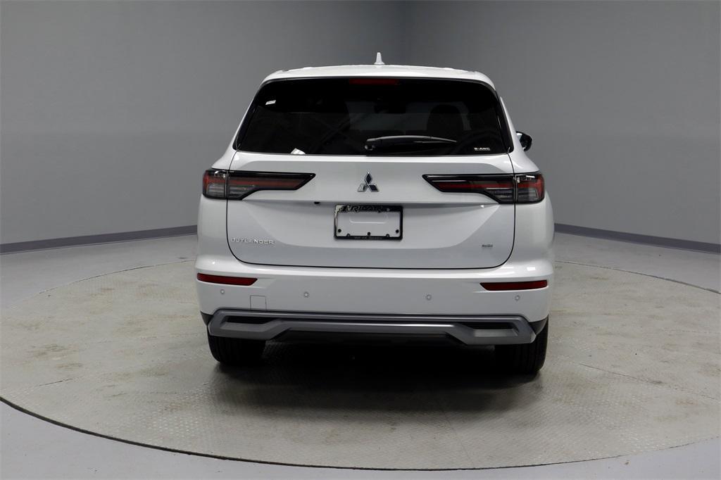 new 2025 Mitsubishi Outlander car, priced at $40,565