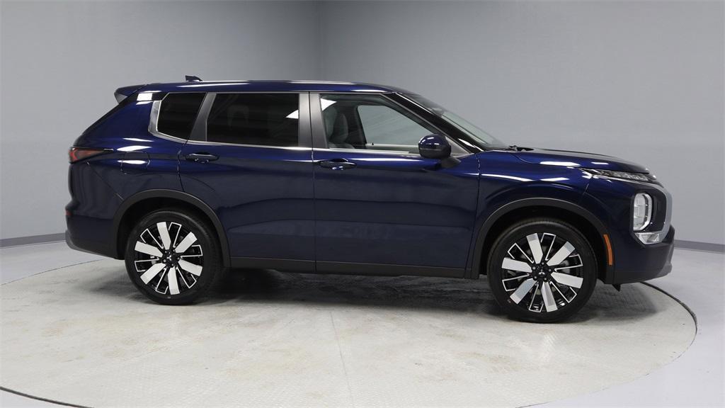 new 2025 Mitsubishi Outlander car, priced at $40,960