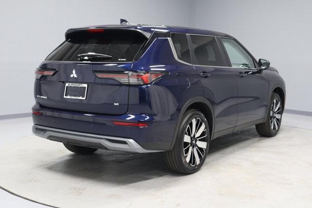new 2025 Mitsubishi Outlander car