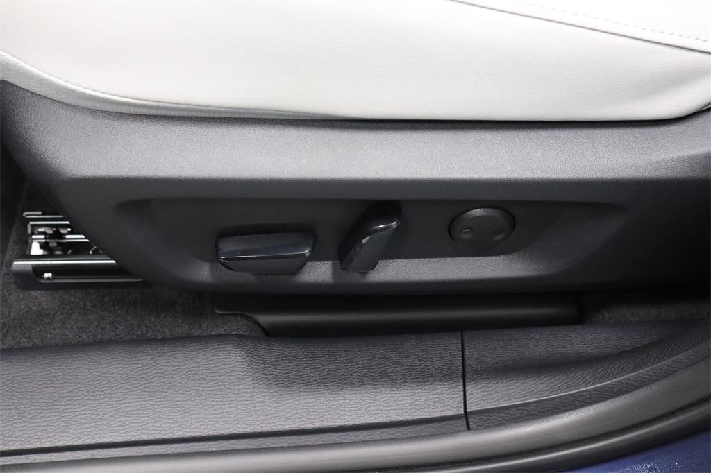 new 2025 Mitsubishi Outlander car, priced at $40,960