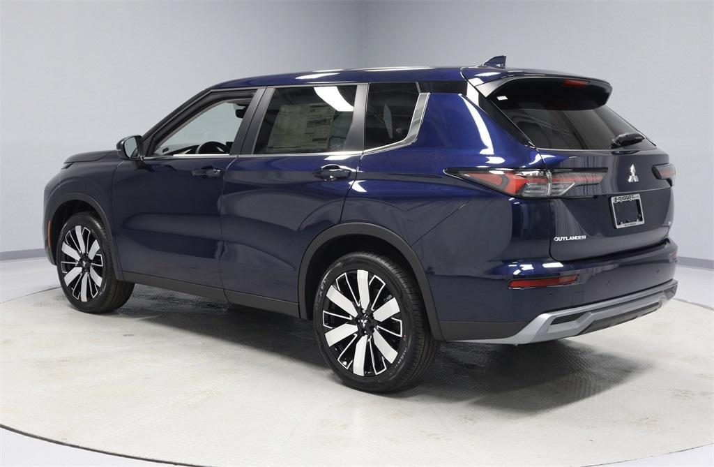 new 2025 Mitsubishi Outlander car, priced at $40,960