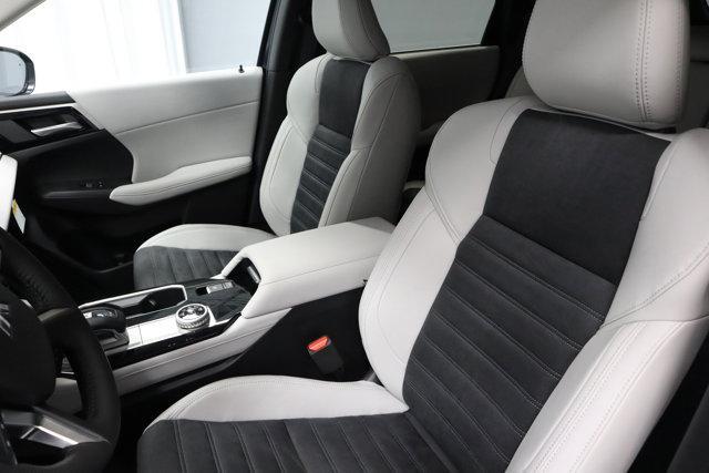 new 2025 Mitsubishi Outlander car