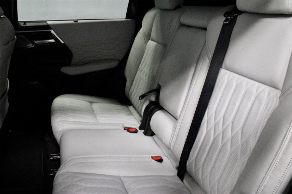 new 2025 Mitsubishi Outlander car