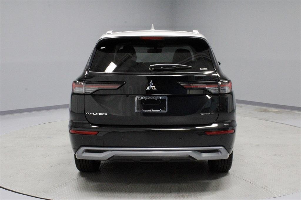 new 2025 Mitsubishi Outlander car