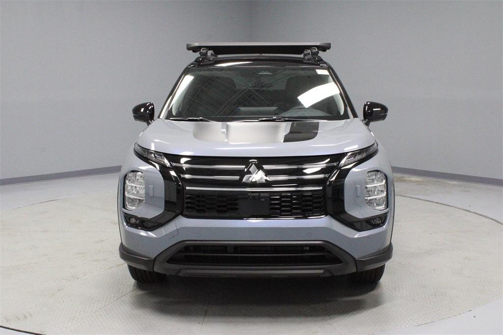 new 2025 Mitsubishi Outlander car