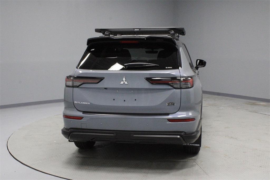 new 2025 Mitsubishi Outlander car