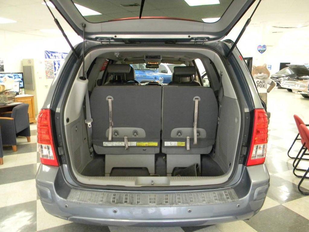 used 2008 Hyundai Entourage car, priced at $6,750