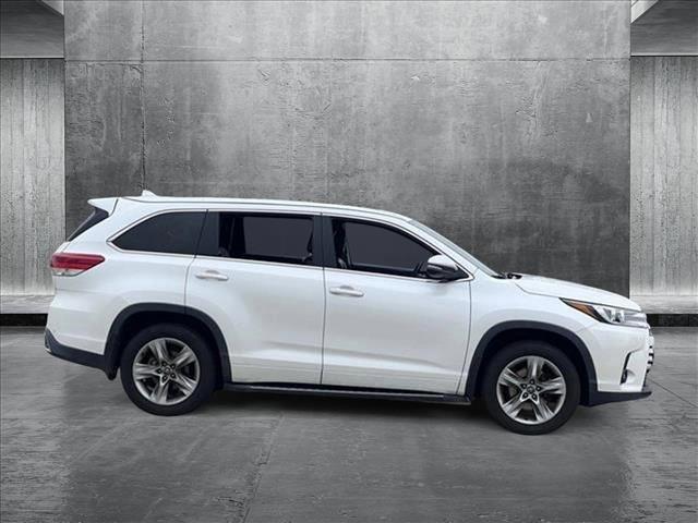 used 2017 Toyota Highlander car, priced at $21,850