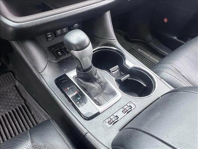 used 2017 Toyota Highlander car, priced at $21,850