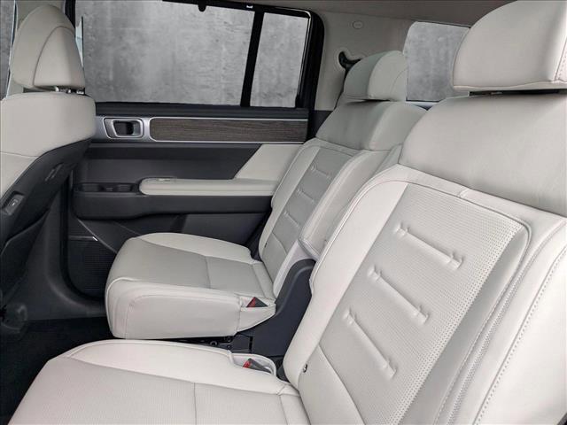 used 2025 Hyundai Santa Fe car, priced at $44,500