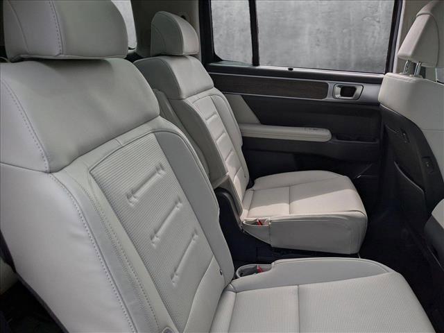 used 2025 Hyundai Santa Fe car, priced at $44,500