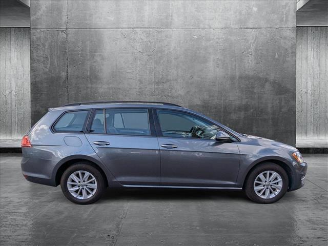 used 2017 Volkswagen Golf SportWagen car, priced at $13,998