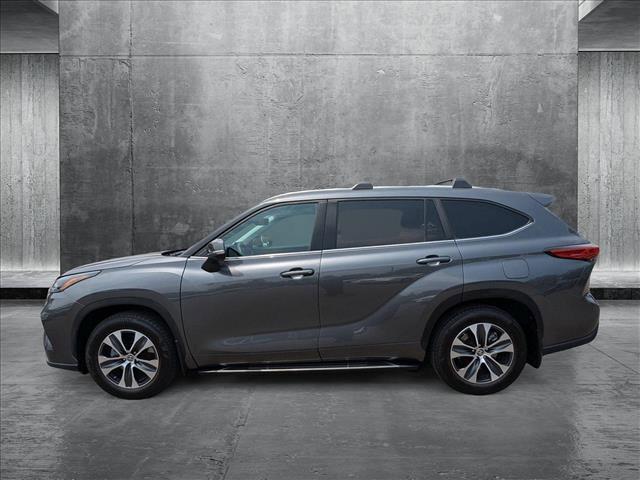 used 2023 Toyota Highlander car, priced at $38,951