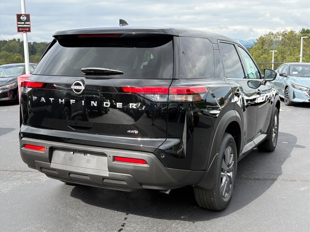 new 2025 Nissan Pathfinder car, priced at $33,371