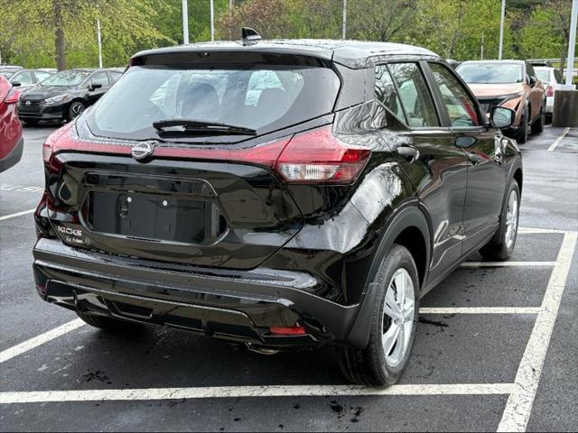 new 2025 Nissan Kicks car, priced at $23,179