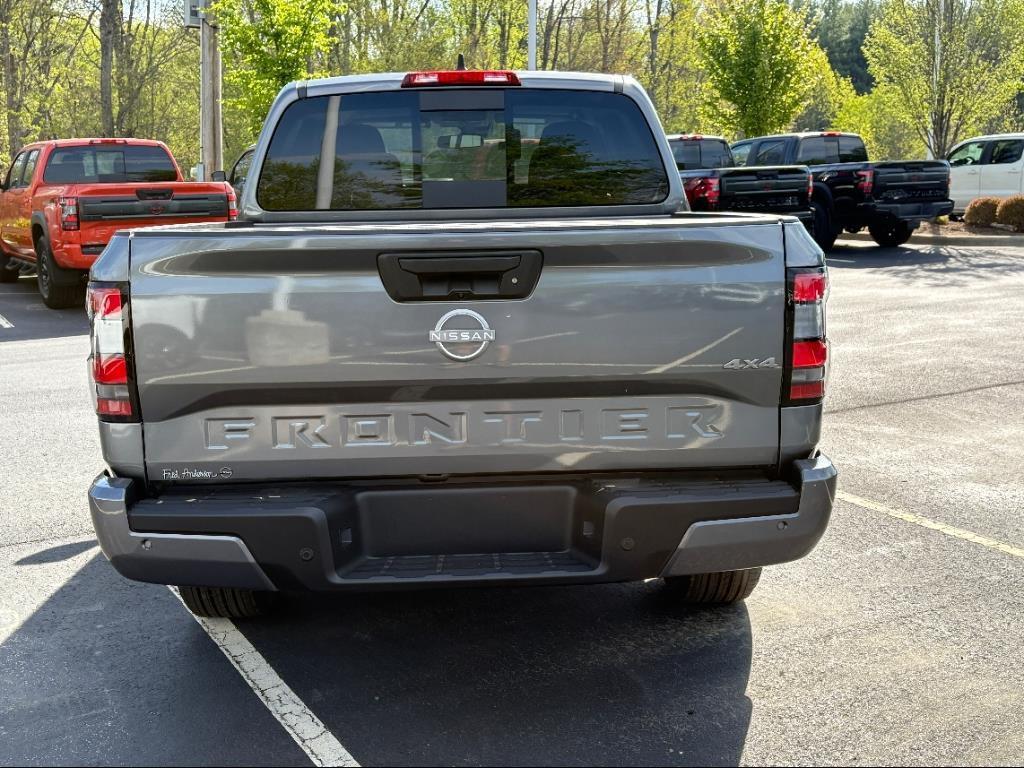 new 2025 Nissan Frontier car, priced at $36,622