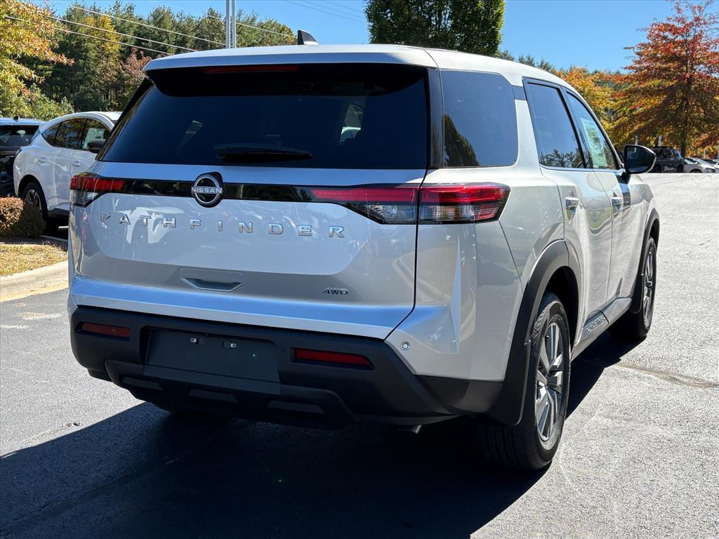 new 2025 Nissan Pathfinder car, priced at $33,371