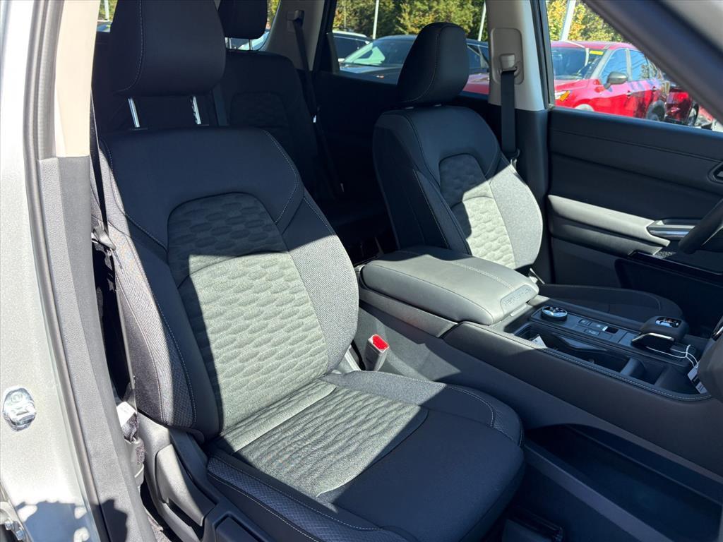 new 2025 Nissan Pathfinder car, priced at $33,371