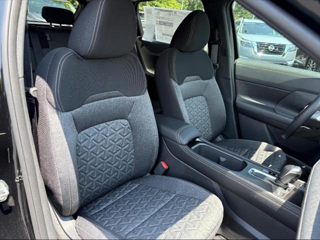 new 2025 Nissan Kicks car, priced at $26,555