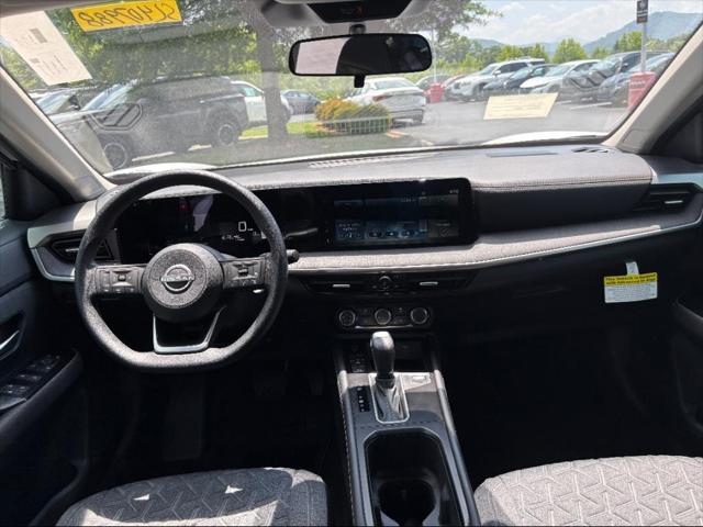 new 2025 Nissan Kicks car, priced at $26,717