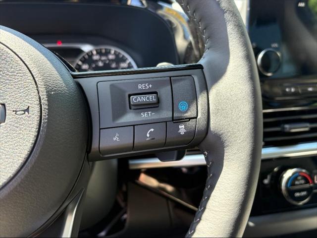 new 2025 Nissan Pathfinder car, priced at $46,599