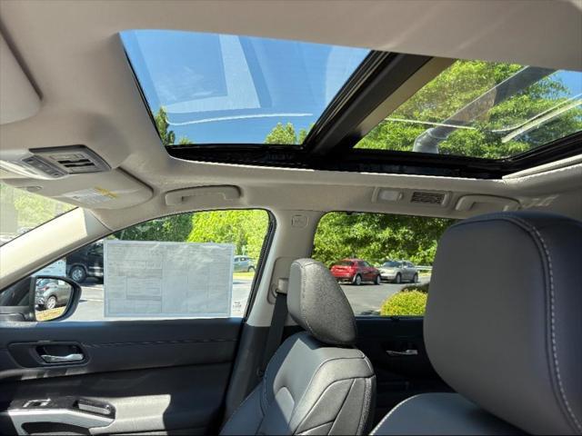 new 2025 Nissan Pathfinder car, priced at $46,599