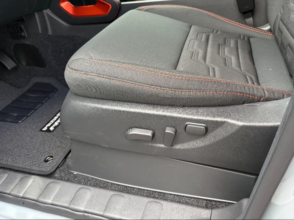 new 2025 Nissan Frontier car, priced at $42,130