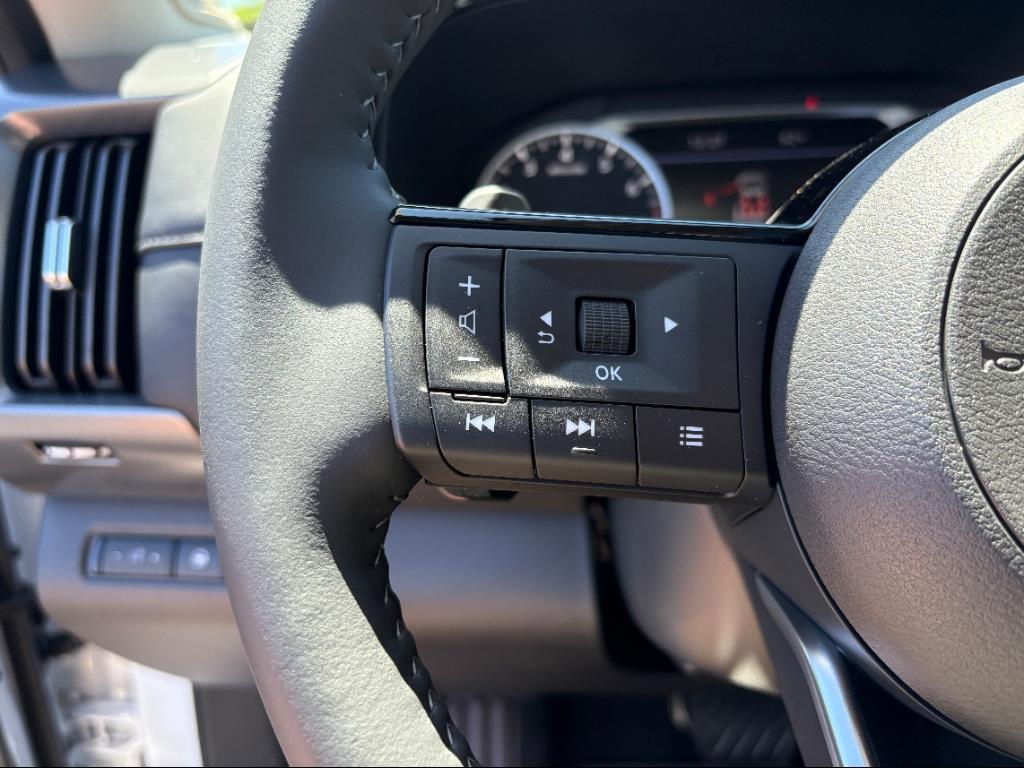 new 2025 Nissan Pathfinder car, priced at $47,325