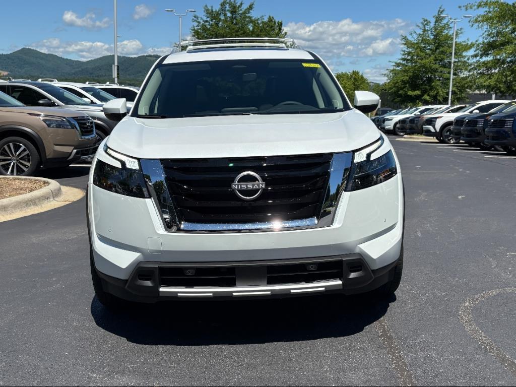 new 2025 Nissan Pathfinder car, priced at $47,325