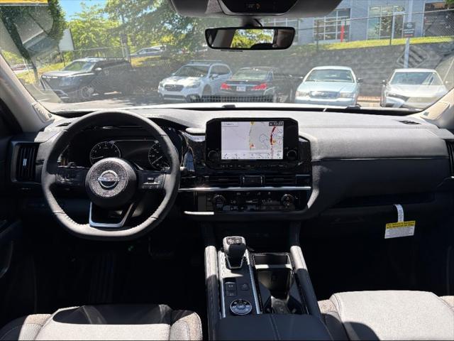 new 2025 Nissan Pathfinder car, priced at $47,325