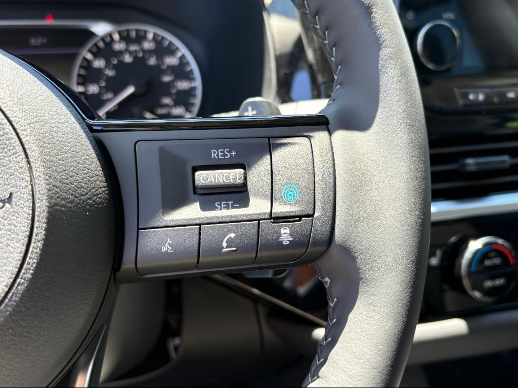 new 2025 Nissan Pathfinder car, priced at $47,325