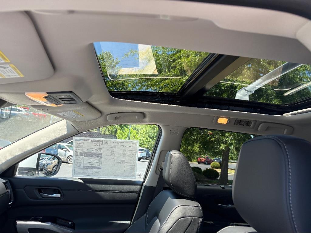 new 2025 Nissan Pathfinder car, priced at $47,325