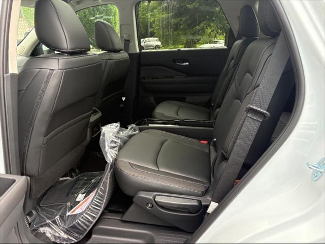 new 2025 Nissan Pathfinder car, priced at $47,325