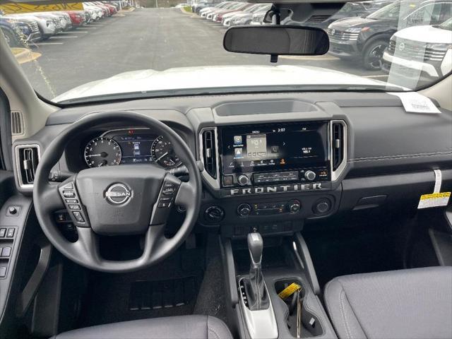 new 2025 Nissan Frontier car, priced at $38,622