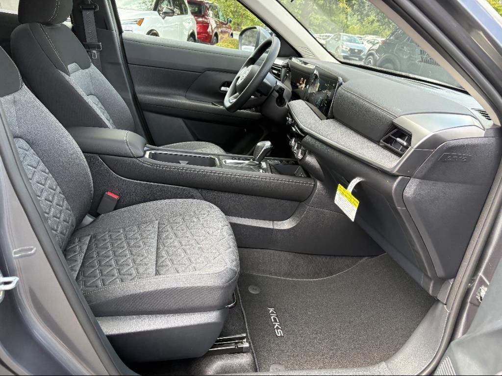 new 2025 Nissan Kicks car, priced at $27,292