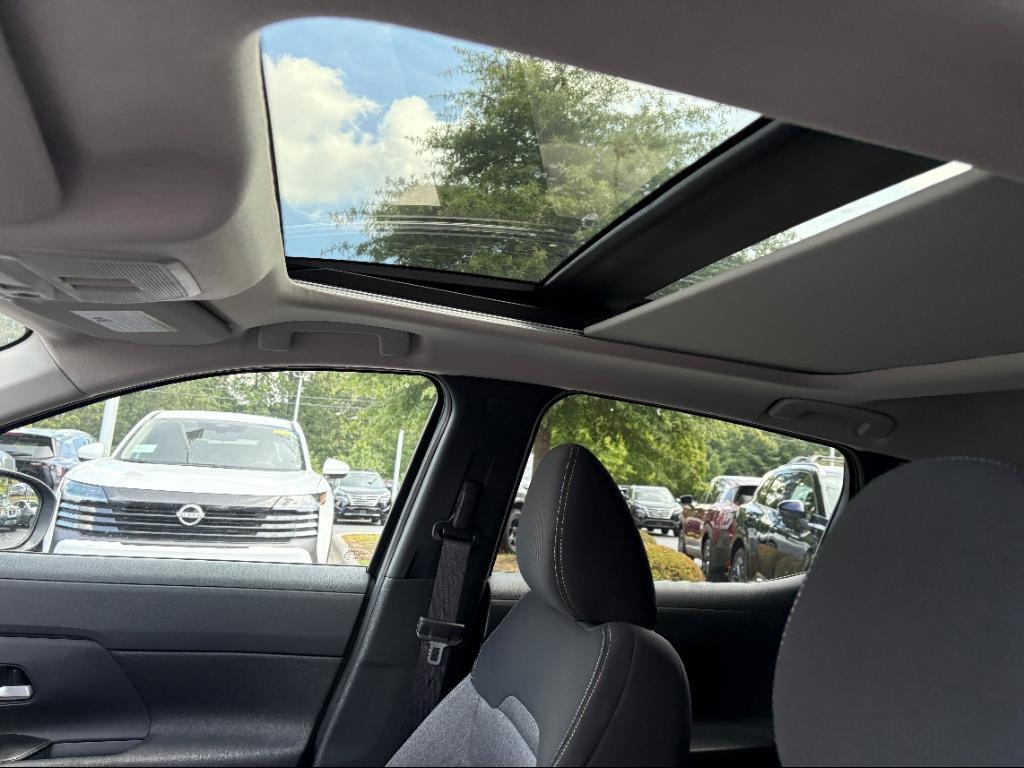 new 2025 Nissan Kicks car, priced at $27,292