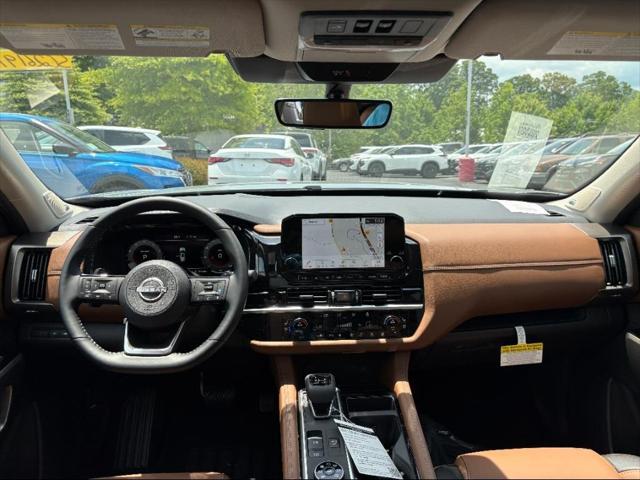new 2025 Nissan Pathfinder car, priced at $51,752