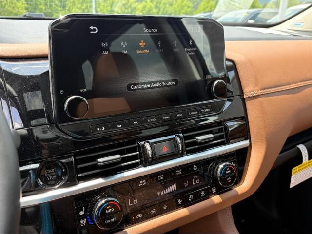 new 2025 Nissan Pathfinder car, priced at $51,752